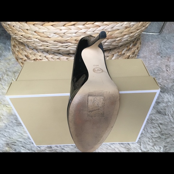 Michael Kors > Hamilton Peep Toe Pump US Size 7.5 - Picture 6 of 6